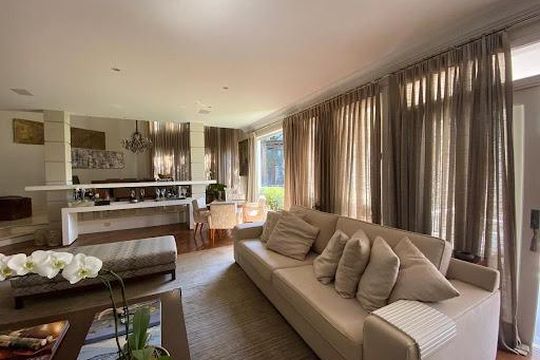 Casa à venda com 4 quartos, 586m² em Tamboré, Barueri