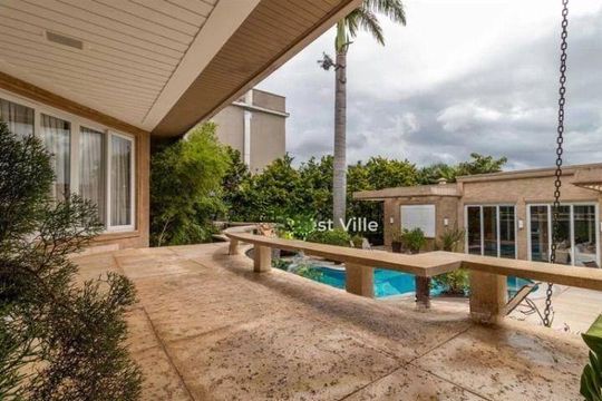 Casa à venda com 4 quartos, 993m² em Alphaville, Santana de Parnaíba