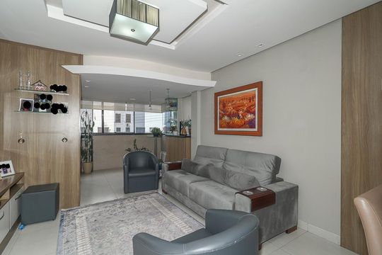Apartamento à venda com 3 quartos, 105m² em Jardim Lindóia, Porto Alegre