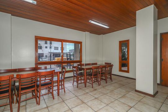 Área comum - Salão de festas de apartamento à venda com 3 quartos, 105m² em Jardim Lindóia, Porto Alegre