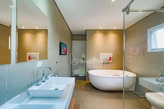 Casa à venda com 3 quartos, 698m² em Alphaville, Santana de Parnaíba