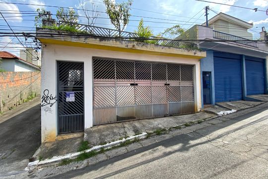 Fachada de casa à venda com 3 quartos, 250m² em Vila Medeiros, São Paulo