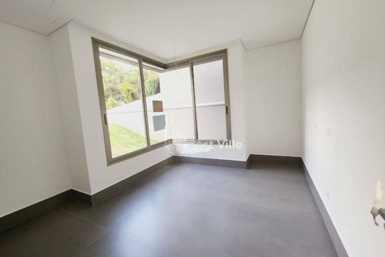 Casa à venda com 4 quartos, 696m² em Alphaville, Santana de Parnaíba