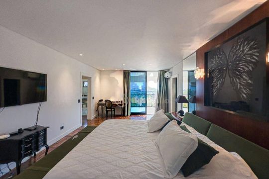 Casa à venda com 4 quartos, 1050m² em Alphaville, Santana de Parnaíba