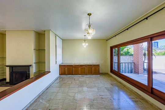 Casa à venda com 4 quartos, 560m² em Alphaville Residencial Um, Barueri