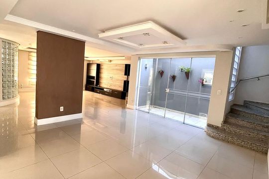 Sala de casa à venda com 5 quartos, 268m² em Marechal Rondon, Canoas