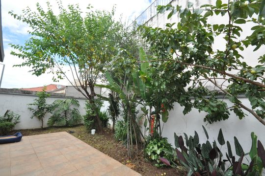 Quintal de casa à venda com 3 quartos, 353m² em Tremembé, São Paulo