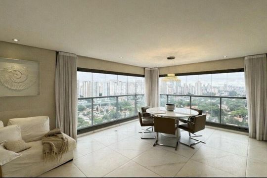 Apartamento à venda com 3 quartos, 131m² em Campo Belo, São Paulo