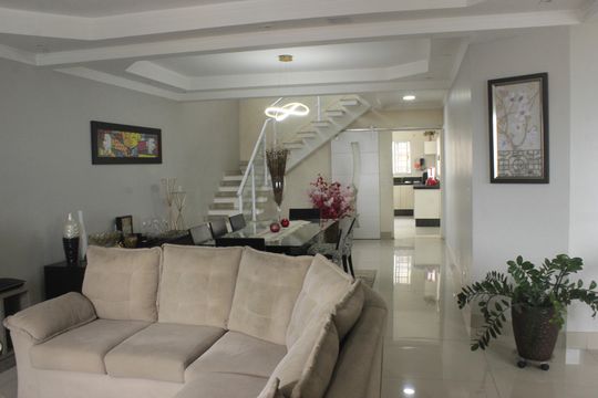 Sala de casa para alugar com 4 quartos, 385m² em Vila Fatima, Guarulhos