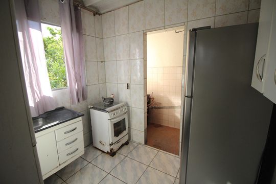 Cozinha de apartamento à venda com 2 quartos, 45m² em Jardim Riacho das Pedras, Contagem