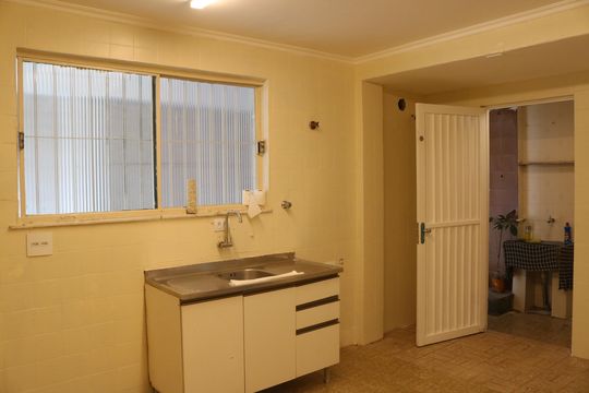 Cozinha de casa à venda com 4 quartos, 158m² em Lapa de Baixo, São Paulo
