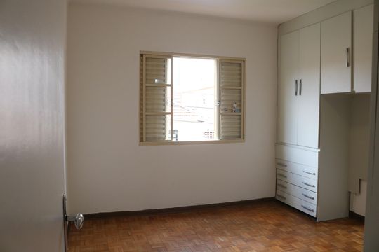 Quarto 3 de casa à venda com 4 quartos, 158m² em Lapa de Baixo, São Paulo