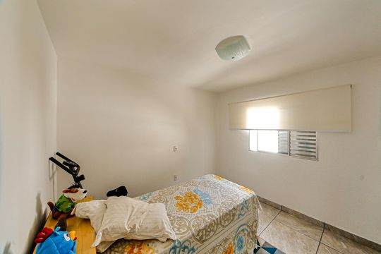 Casa à venda com 9 quartos, 300m² em Vila Bancaria, São Paulo