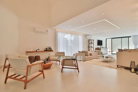 Casa à venda com 5 quartos, 610m² em Alphaville Residencial Zero, Barueri