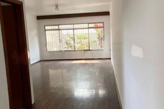 Casa à venda com 3 quartos, 200m² em Vila Congonhas, São Paulo