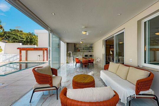 Casa à venda com 4 quartos, 600m² em Residencial Tres (Alphaville), Santana de Parnaíba