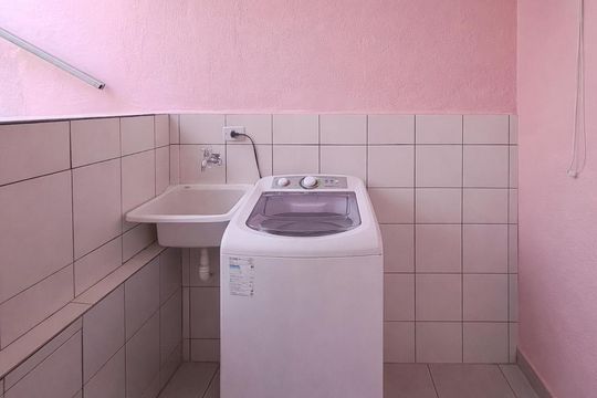 Área de Serviço de casa à venda com 4 quartos, 110m² em Vila Yara, Osasco