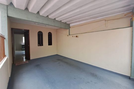 Garagem de casa à venda com 4 quartos, 110m² em Vila Yara, Osasco