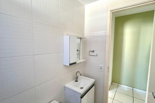 Banheiro de apartamento para alugar com 2 quartos, 45m² em Ponte Grande, Guarulhos