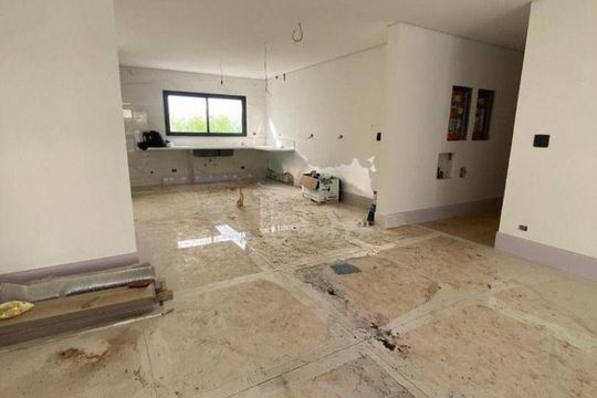 Casa à venda com 4 quartos, 1120m² em Alphaville Industrial, Barueri