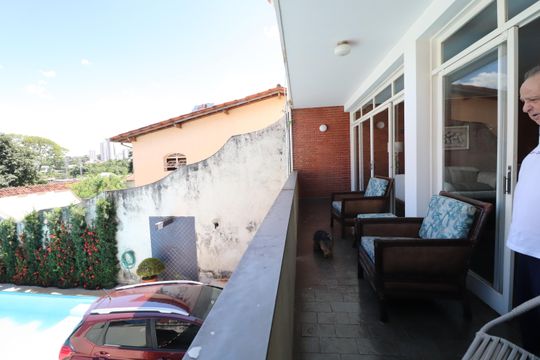 Sacada de casa para alugar com 6 quartos, 700m² em Tabajaras, Uberlândia