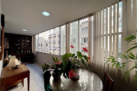 Varanda da sala de apartamento para alugar com 3 quartos, 144m² em Copacabana, Rio de Janeiro