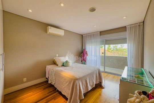 Casa à venda com 4 quartos, 420m² em Centro Comercial Jubran, Barueri