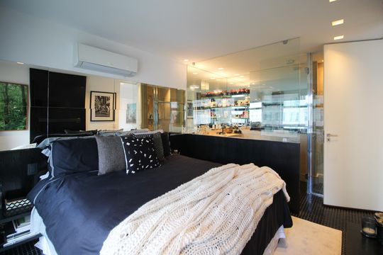 Suíte 1  de apartamento para alugar com 2 quartos, 90m² em Vila Nova Conceição, São Paulo