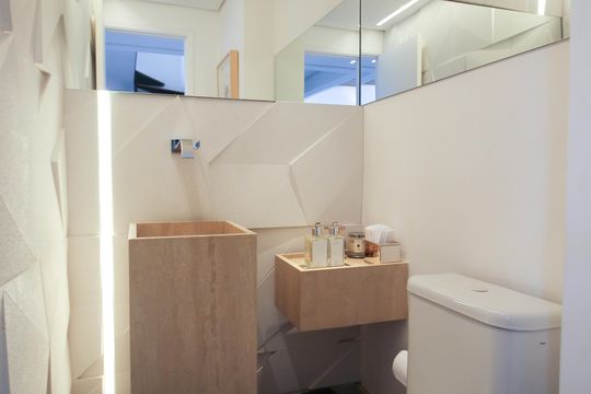 Lavabo de apartamento para alugar com 2 quartos, 90m² em Vila Nova Conceição, São Paulo