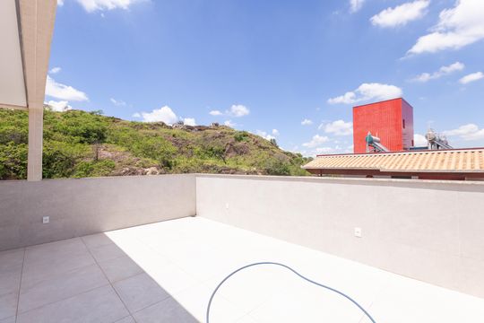 Apartamento à venda com 3 quartos, 160m² em Amazonas, Contagem
