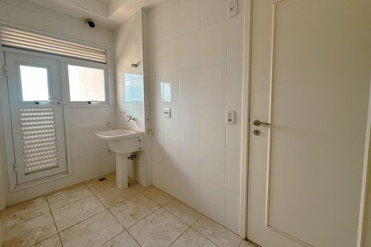 Apartamento à venda com 3 quartos, 181m² em Loteamento Residencial Vila Bella, Campinas