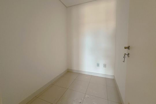 Apartamento à venda com 3 quartos, 181m² em Loteamento Residencial Vila Bella, Campinas