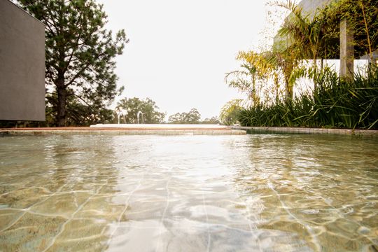 Piscina de casa de condomínio à venda com 4 quartos, 403m² em Alphaville - Lagoa dos Ingleses, Nova Lima