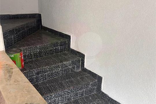 Casa à venda com 2 quartos, 300m² em Vila Zat, São Paulo