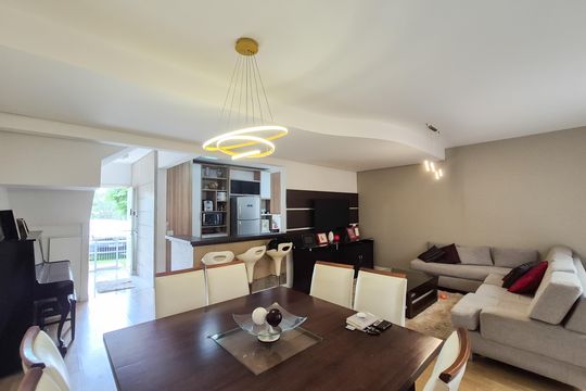 Sala de casa de condomínio à venda com 3 quartos, 192m² em Planalto, São Bernardo do Campo