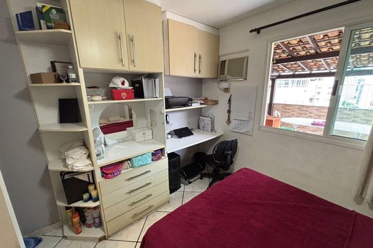 Quarto de apartamento à venda com 4 quartos, 180m² em Tijuca, Rio de Janeiro
