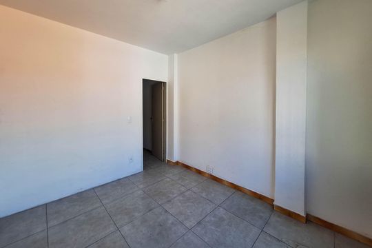 Quarto 1 de apartamento à venda com 1 quarto, 54m² em Centro, Niterói
