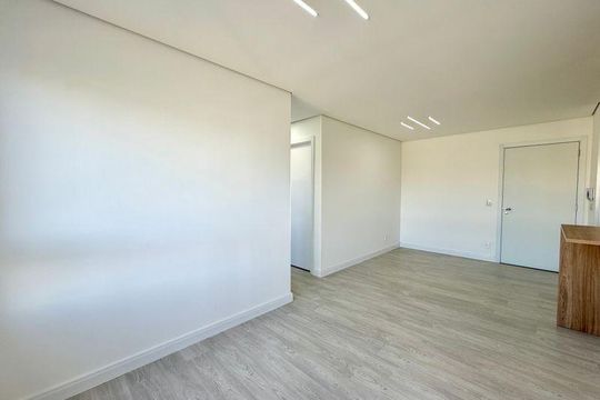 Sala de apartamento à venda com 2 quartos, 59m² em Jardim do Salso, Porto Alegre