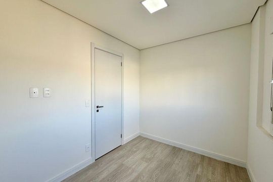 Quarto 2 de apartamento à venda com 2 quartos, 59m² em Jardim do Salso, Porto Alegre