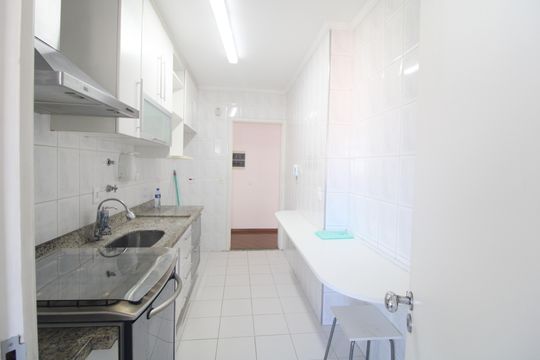 Cozinha de apartamento à venda com 3 quartos, 73m² em Vila Isa, São Paulo