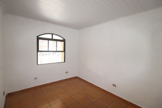 Quarto 1 de casa para alugar com 2 quartos, 160m² em Vila Bandeirantes, São Paulo
