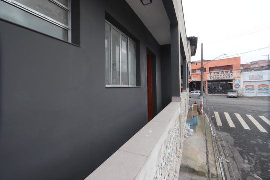 Sacada de casa para alugar com 1 quarto, 60m² em Vila Nova Utinga, São Paulo