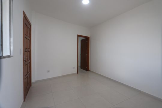 Sala de casa para alugar com 1 quarto, 60m² em Vila Nova Utinga, São Paulo