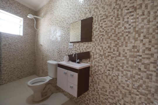 Banheiro de casa para alugar com 1 quarto, 60m² em Vila Nova Utinga, São Paulo