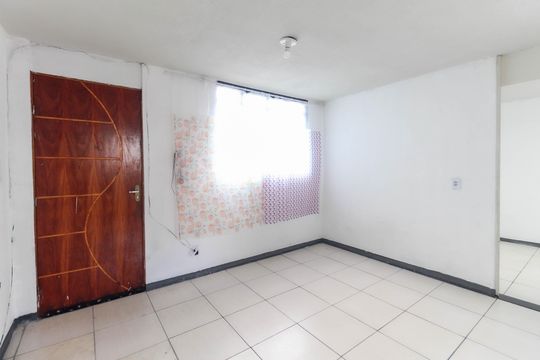 Sala de apartamento para alugar com 2 quartos, 42m² em Jardim Santa Etelvina, São Paulo
