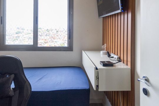 Quarto 1 de apartamento para alugar com 2 quartos, 46m² em Vila Constanca, São Paulo
