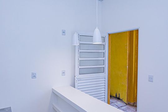 Cozinha de casa para alugar com 1 quarto, 22m² em Jardim Peri, São Paulo