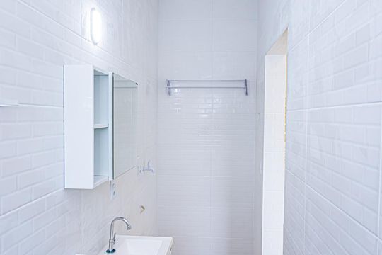 Banheiro Social de casa para alugar com 1 quarto, 22m² em Jardim Peri, São Paulo