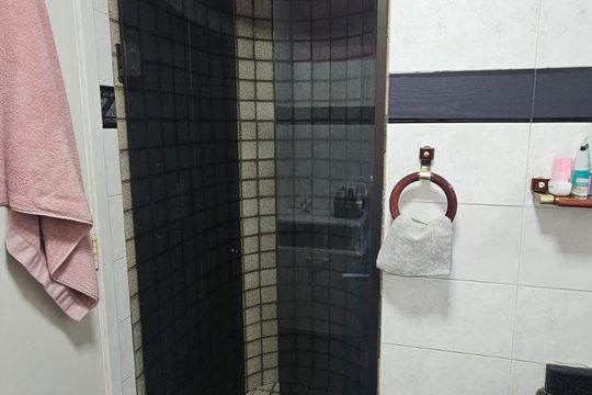 Banheiro de apartamento à venda com 2 quartos, 75m² em Penha de França, São Paulo