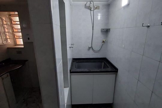 Casa à venda com 6 quartos, 256m² em Vila Dalva, São Paulo